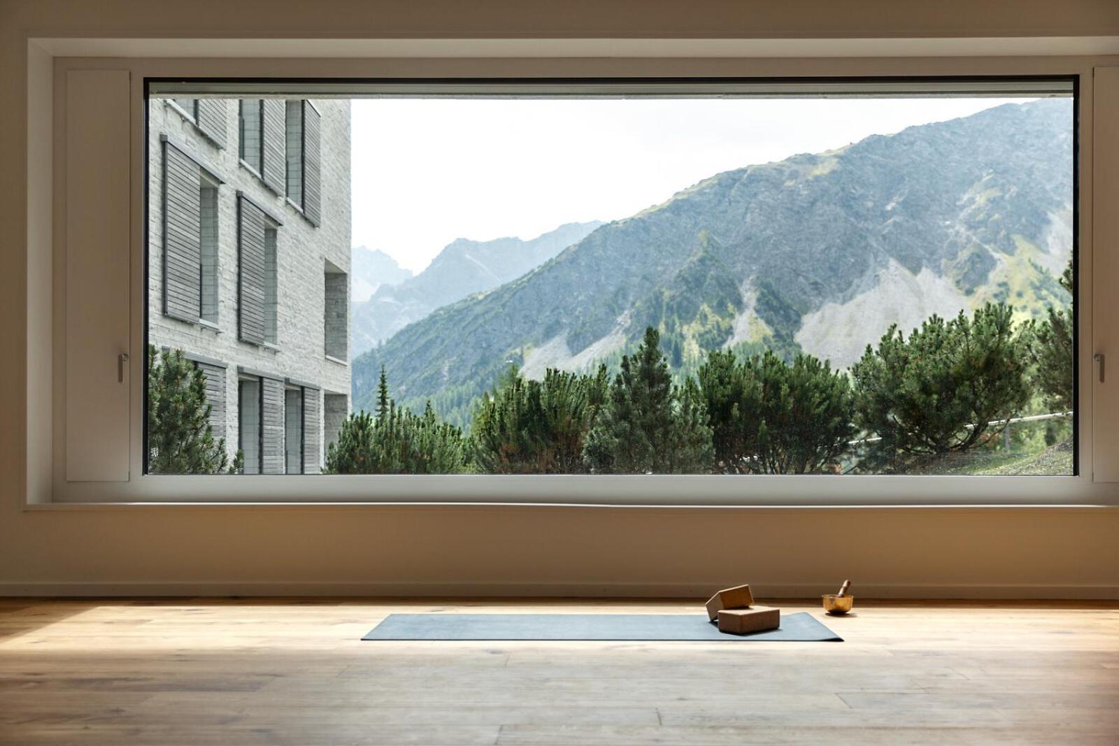 Tschuggen Grand Hotel - The Leading Hotels Of The World Arosa Exterior photo